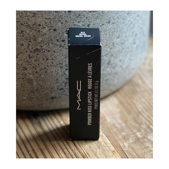 MAC • Powder Kiss Lipstick • Werk, Werk, Werk - Picture 3 of 5